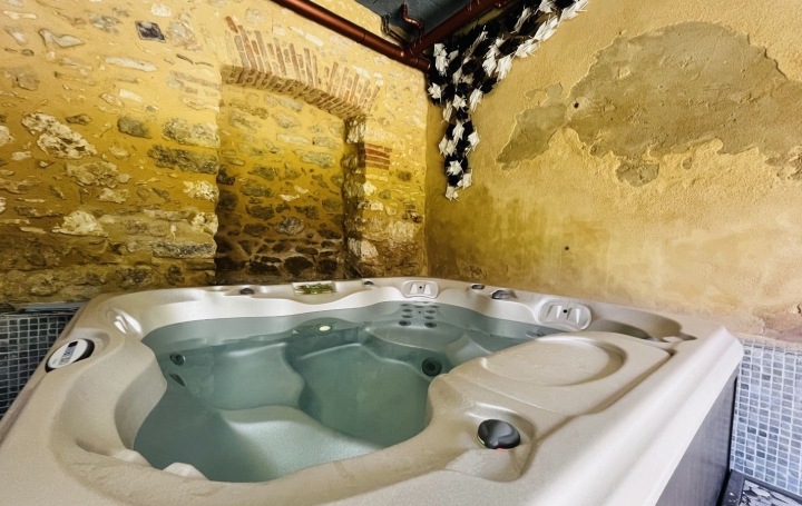 Maison de village GOUDARGUES (30630)  90 m2 299 000 € 