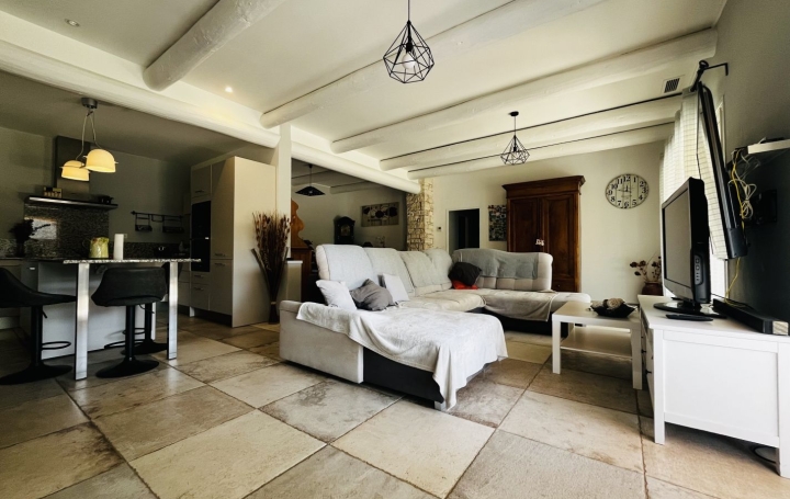 Villa GOUDARGUES (30630)  144 m2 385 000 € 