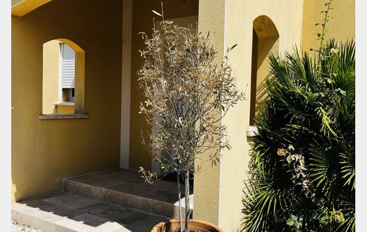 Villa GOUDARGUES (30630)  144 m2 385 000 € 