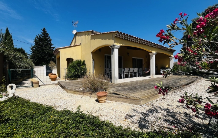 Villa GOUDARGUES (30630)  144 m2 385 000 € 