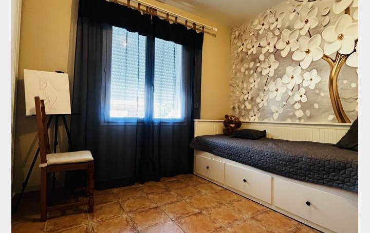 Villa GOUDARGUES (30630)  144 m2 385 000 € 