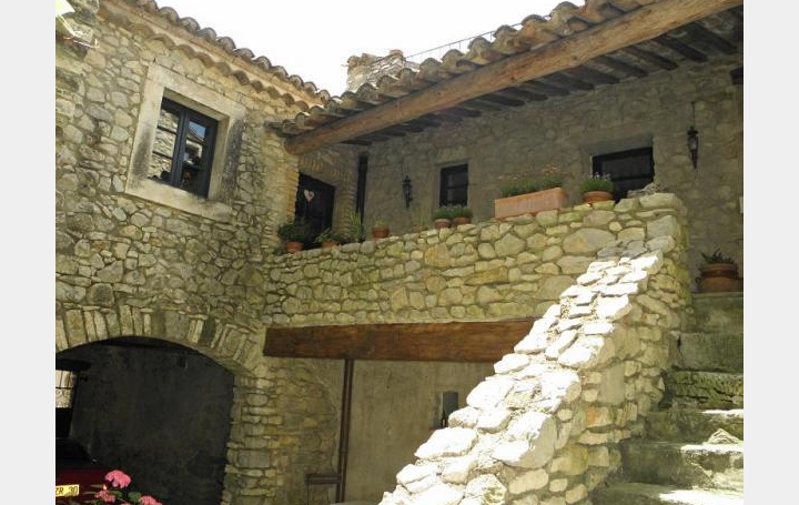Réseau Immo-diffusion : Maison de village  VALLERARGUES  140 m2 330 000 € 