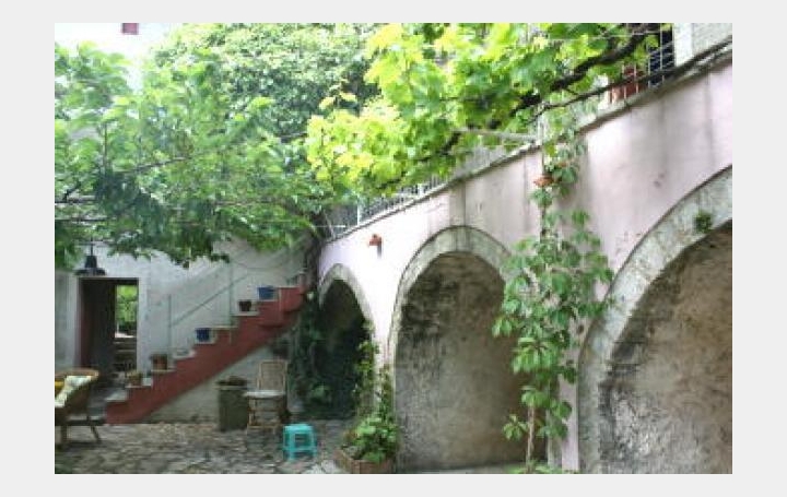 Réseau Immo-diffusion : Maison de village  FONS-SUR-LUSSAN  117 m2 246 000 € 