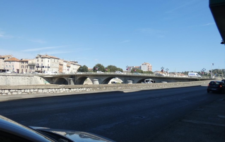 Local commercial ALES (30100)  160 m2 93 000 € 