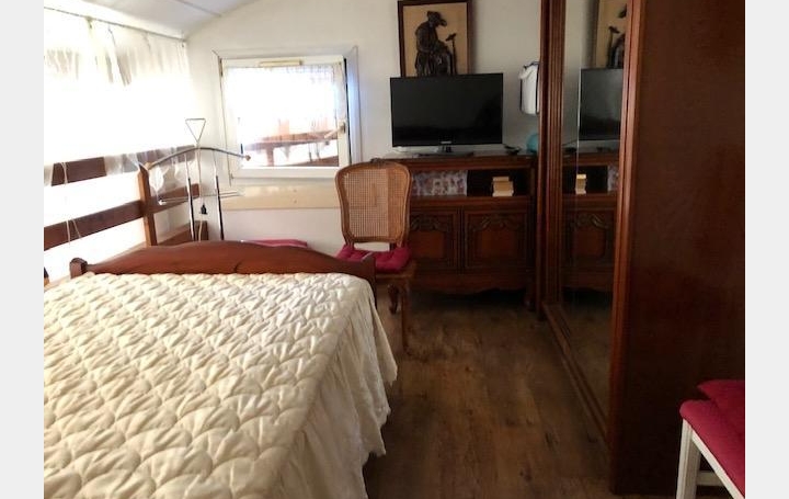 Maison VIC-LA-GARDIOLE (34110)  37 m2 173 000 € 