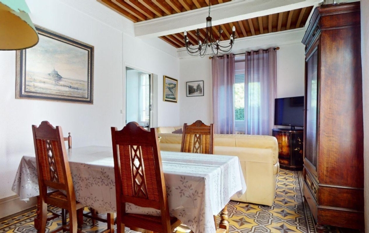 Maison LABASTIDE-ROUAIROUX (81270)  135 m2 75 000 € 