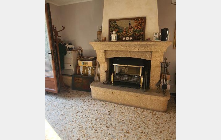 Maison de village SAINT-QUENTIN-LA-POTERIE (30700)  70 m2 286 000 € 