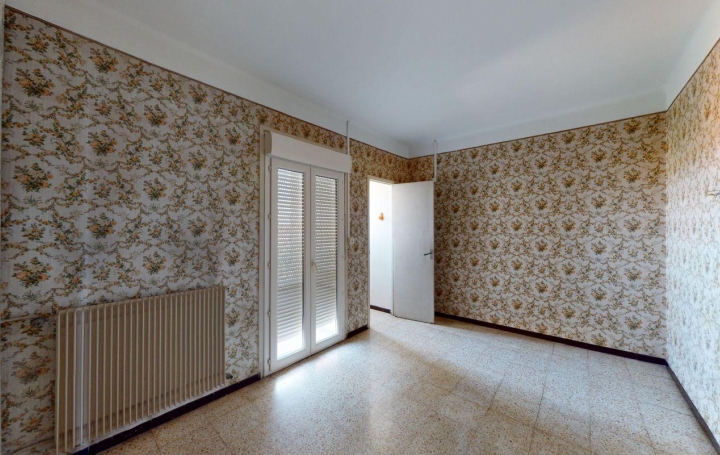 Immeuble FRONTIGNAN (34110)  205 m2 245 000 € 