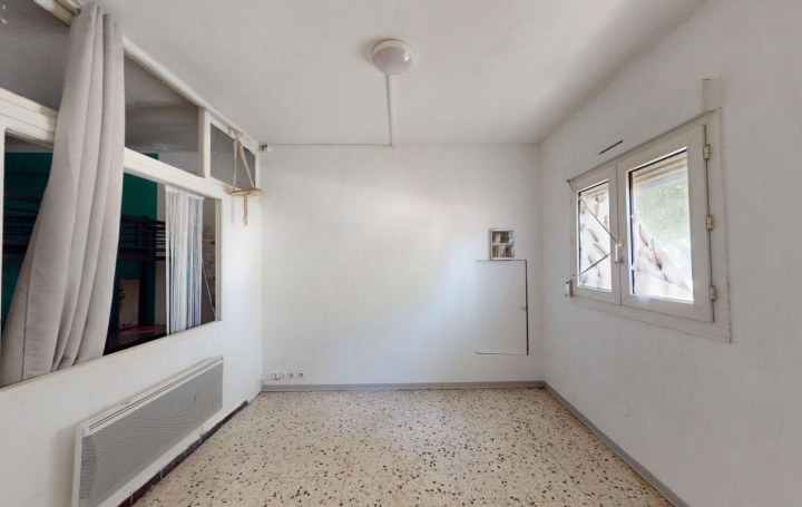 Immeuble FRONTIGNAN (34110)  205 m2 245 000 € 