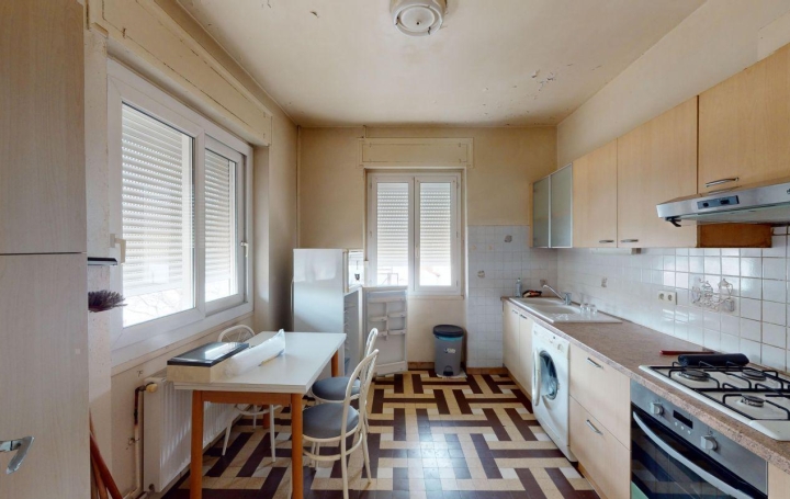 Immeuble FRONTIGNAN (34110)  205 m2 245 000 € 