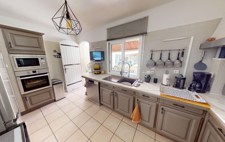 Villa BOMPAS (66430)  90 m2 260 000 € 