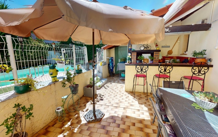 Villa BOMPAS (66430)  90 m2 260 000 € 