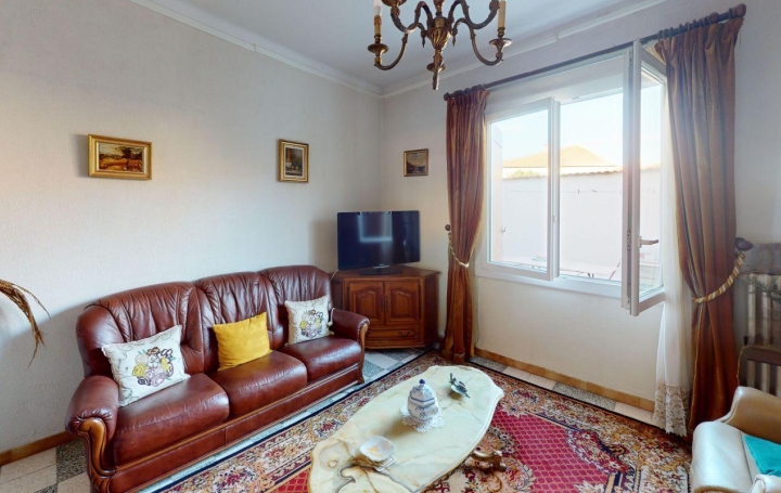 Maison de ville MEZE (34140)  153 m2 420 000 € 