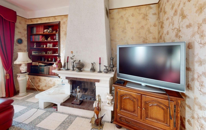 Maison de ville MEZE (34140)  153 m2 420 000 € 