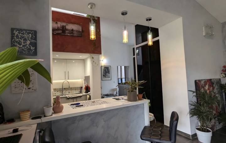 3 Pièces SETE (34200)  70 m2 259 700 € 