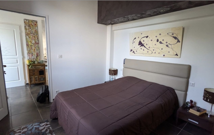 3 Pièces SETE (34200)  70 m2 259 700 € 