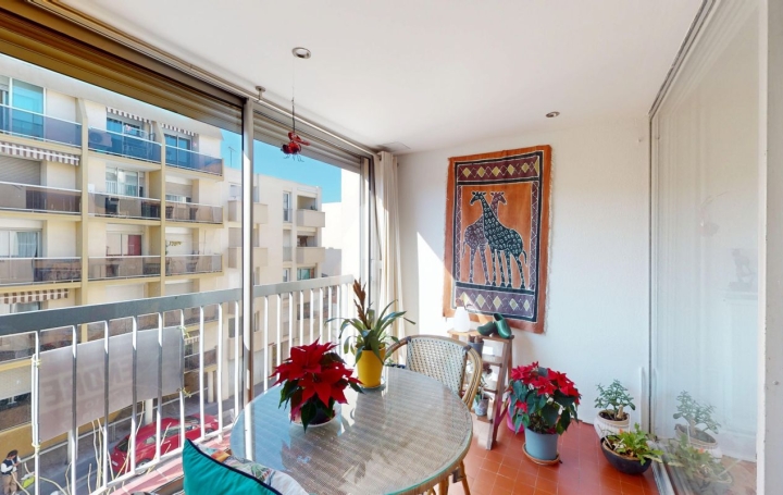 4 Pièces SETE (34200)  103 m2 380 000 € 