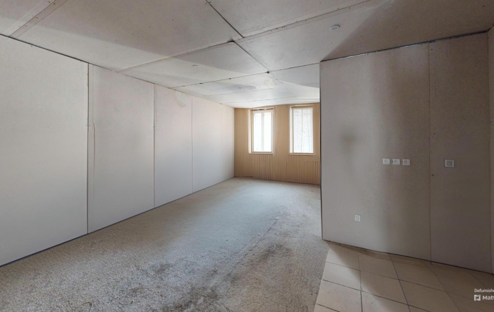 Immeuble SAINT-AMBROIX (30500)  289 m2 110 000 € 