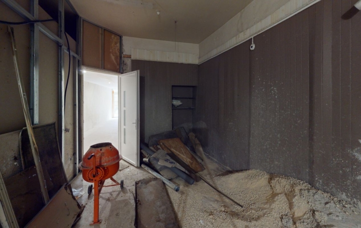 Immeuble SAINT-AMBROIX (30500)  289 m2 110 000 € 