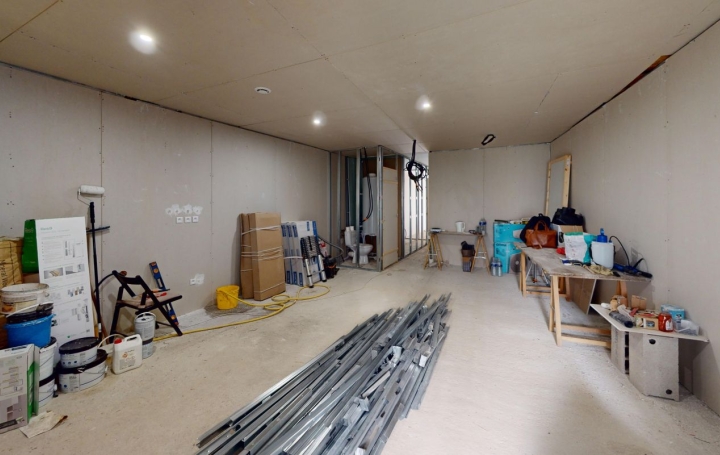 Immeuble SAINT-AMBROIX (30500)  289 m2 110 000 € 