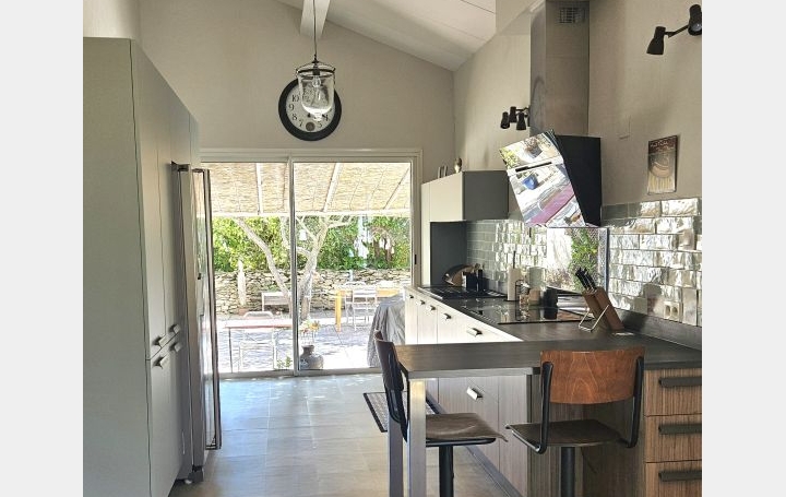 Villa POUSSAN (34560)  138 m2 460 000 € 