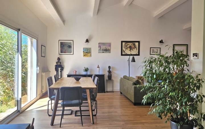 Villa POUSSAN (34560)  138 m2 460 000 € 