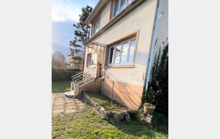 Réseau Immo-diffusion : Maison  MONTIVILLIERS  98 m2 176 000 € 