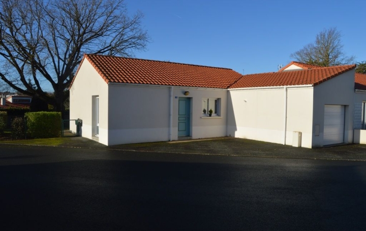 Maison / Villa CHOLET (49300) 90 m<sup>2</sup> 765 € 