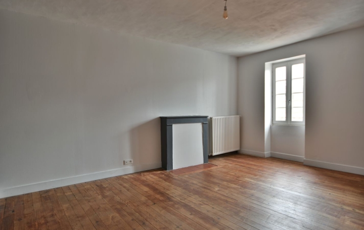 Maison CHOLET (49300)  82 m2 800 € 