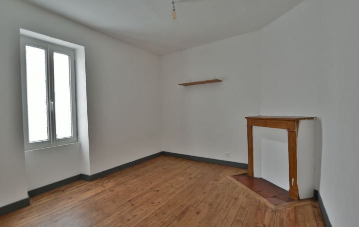 Maison CHOLET (49300)  82 m2 800 € 