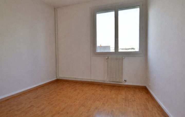 3 Pièces CHOLET (49300)  65 m2 750 € 