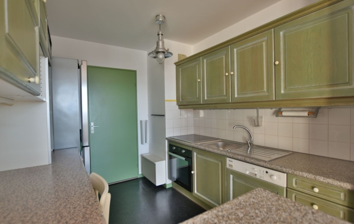 3 Pièces CHOLET (49300)  90 m2 850 € 