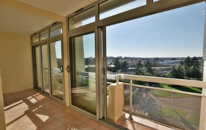 3 Pièces CHOLET (49300)  90 m2 850 € 