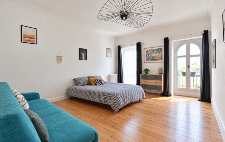 4 Pièces CHOLET (49300)  148 m2 1 100 € 