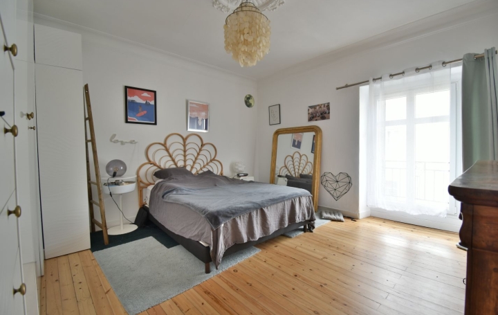 4 Pièces CHOLET (49300)  148 m2 1 100 € 