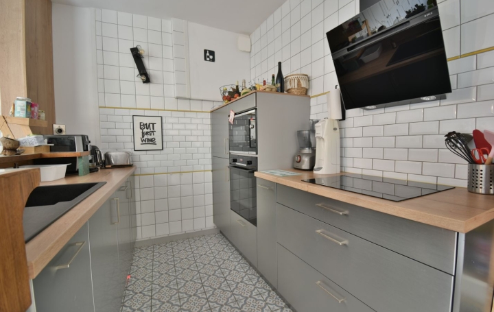 4 Pièces CHOLET (49300)  148 m2 1 100 € 
