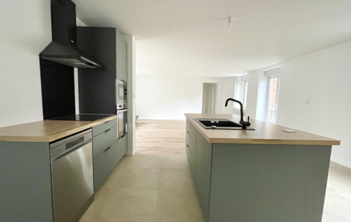 4 Pièces CHOLET (49300)  96 m2 950 € 