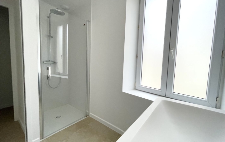 4 Pièces CHOLET (49300)  96 m2 950 € 