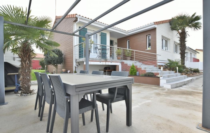 Réseau Immo-diffusion : Maison  SAINT-LEGER-SOUS-CHOLET  128 m2 239 900 € 