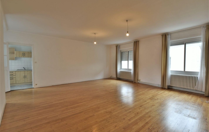 Réseau Immo-diffusion : Appartement P5  CHOLET  130 m2 194 250 € 