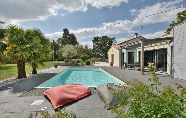 Maison / Villa CHOLET (49300) 224 m2 414 000 € 