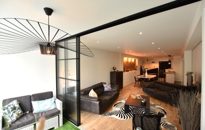 5 Pièces CHOLET (49300)  138 m2 364 000 € 