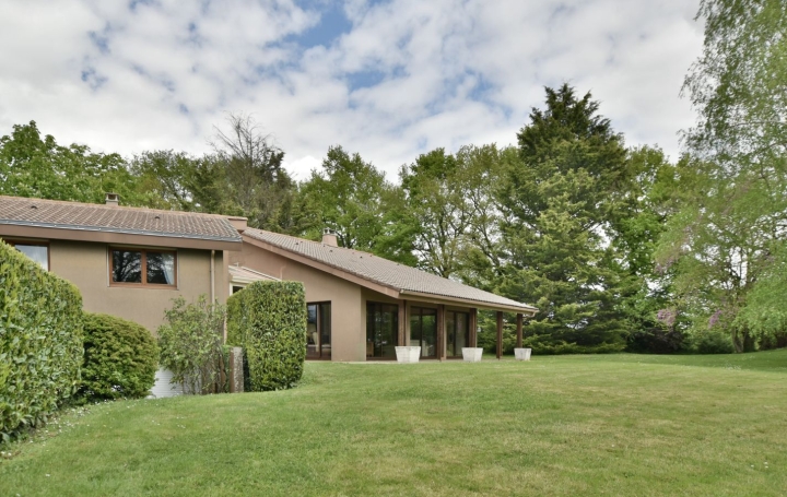 Maison / Villa CHOLET (49300) 267 m<sup>2</sup> 540 800 € 