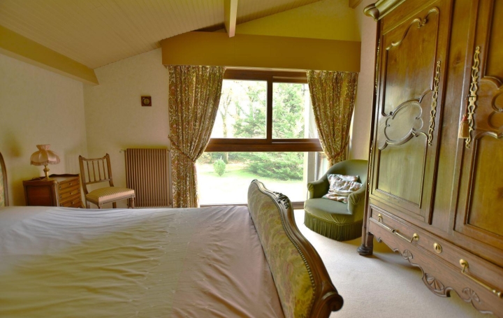 Maison CHOLET (49300)  267 m2 540 800 € 