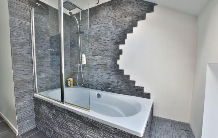 4 Pièces CHOLET (49300)  115 m2 205 900 € 