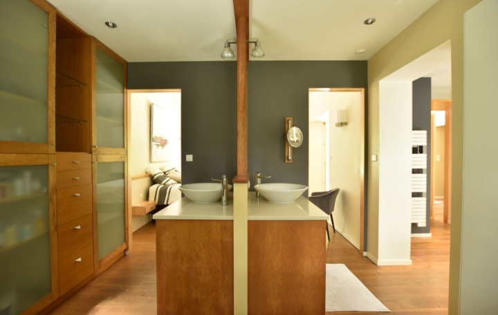 Maison CHOLET (49300)  327 m2 549 900 € 