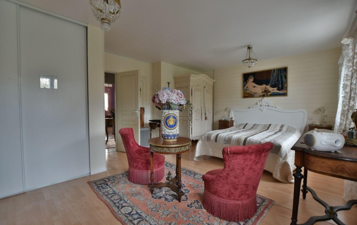 Maison / Villa YZERNAY (49360) 140 m<sup>2</sup> 273 000 € 