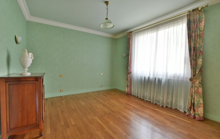 Maison CHOLET (49300)  167 m2 249 600 € 