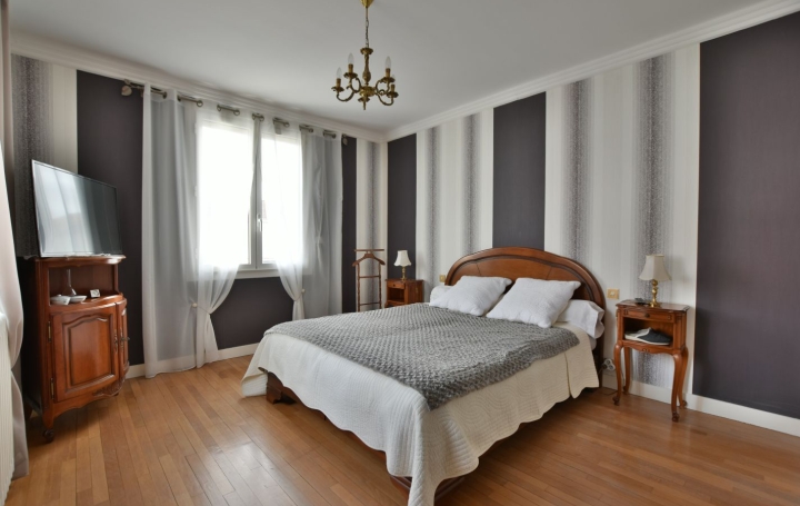 Maison CHOLET (49300)  167 m2 249 600 € 