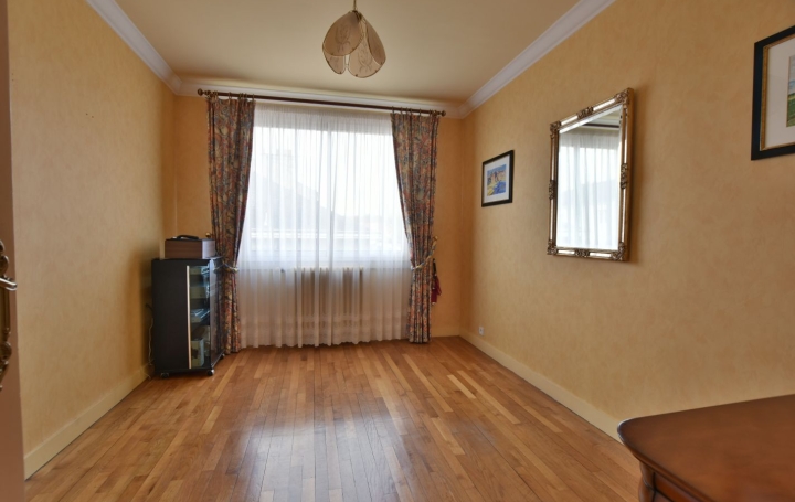 Maison CHOLET (49300)  167 m2 249 600 € 